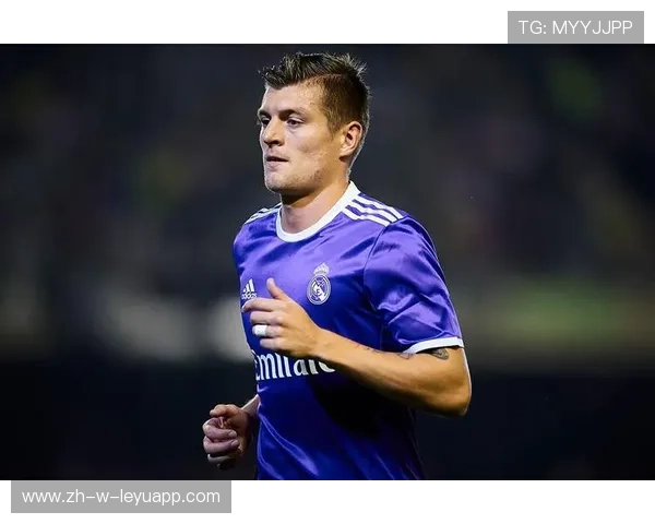 多特蒙德拟以德布劳内式的类型补强中场创造层面