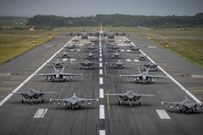 LeyuSports-该项目选手换气节奏调整成效显著