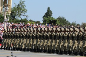 Leyu Sport登录入口-德甲攻防大战：节奏快得令人窒息的比赛，德甲进攻型球队