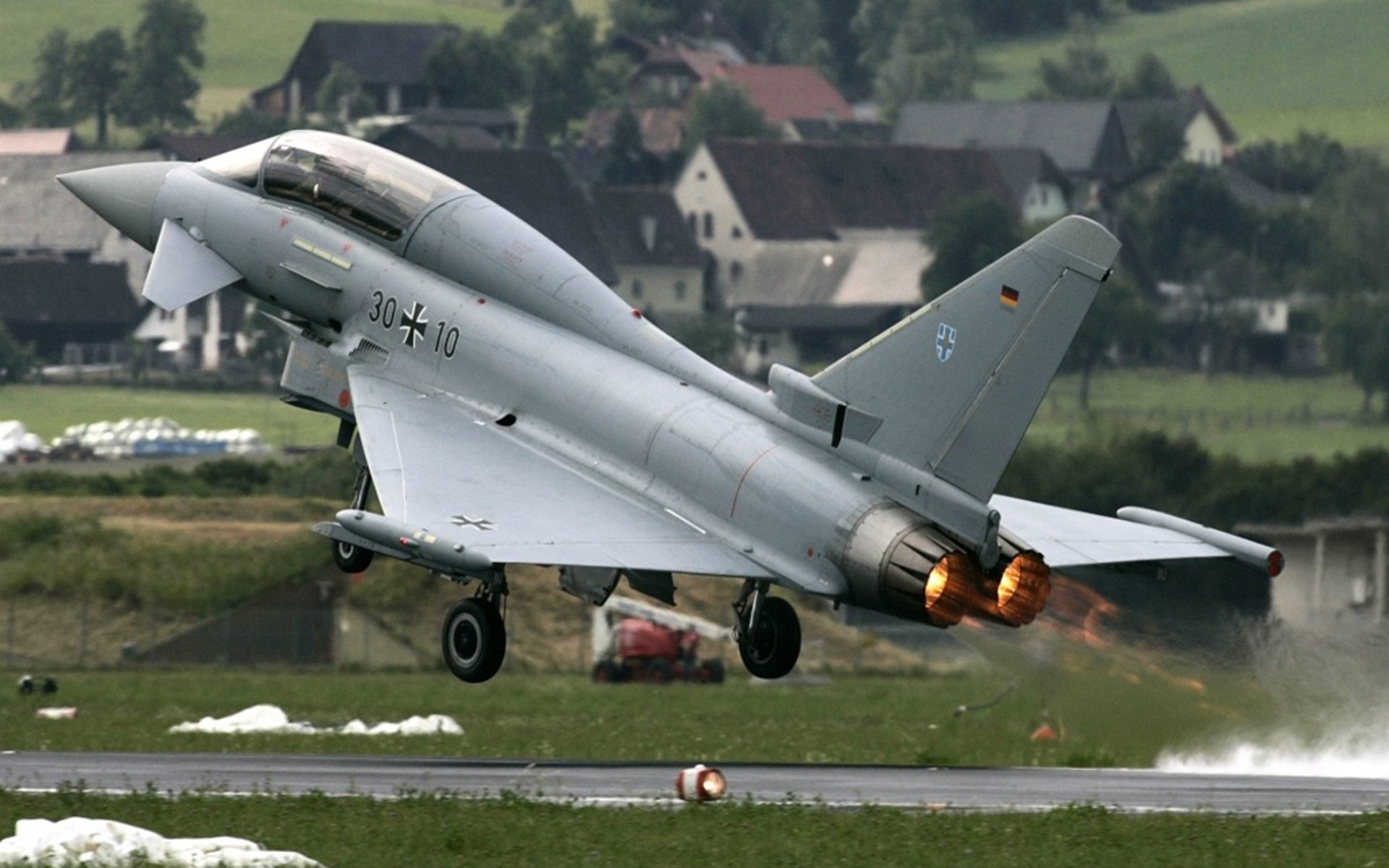 “武汉马拉松:耐力与决心的极限挑战”