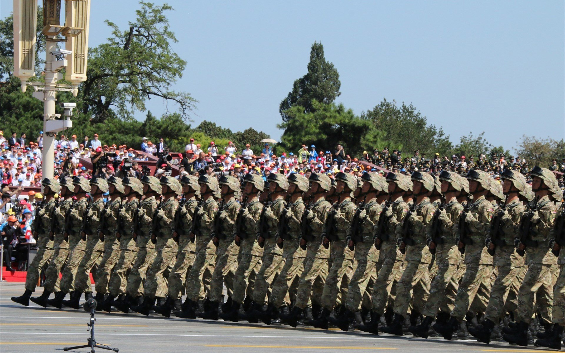 德甲攻防大战：节奏快得令人窒息的比赛，德甲进攻型球队